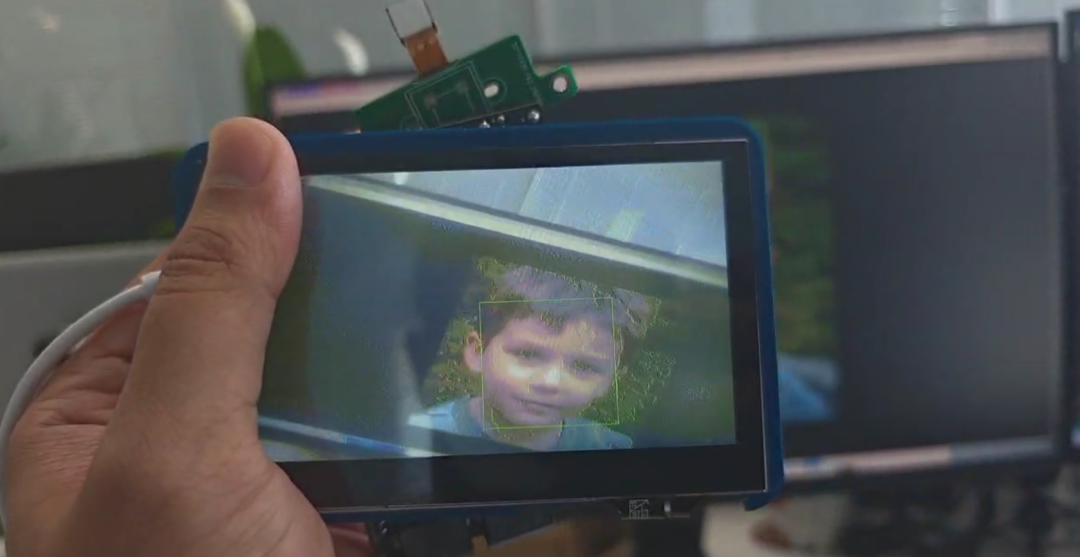 1 GHz Arm® Cortex®-M85 MCU上部署AI模型